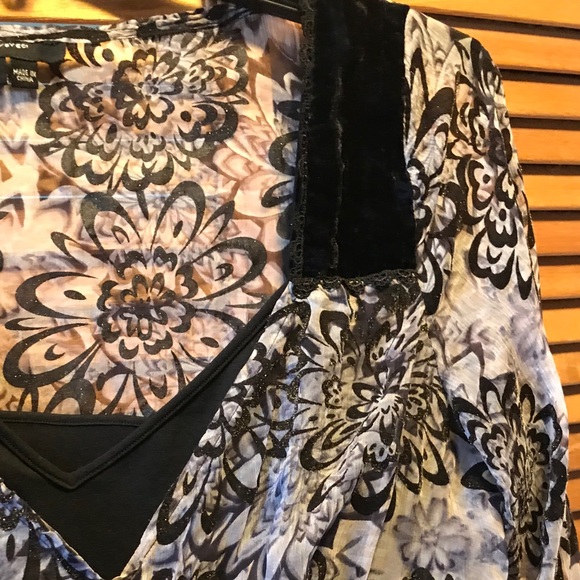 E by ECI Black and Grey Top - Picture 4 of 16